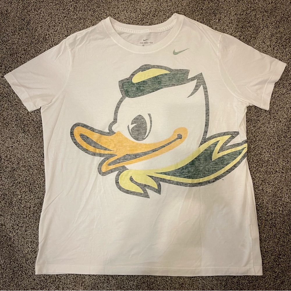 University of Oregon Nike XL t-shirt